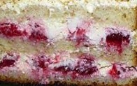 Нежный ванильный бисквит с малиной и маскарпоновым кремом